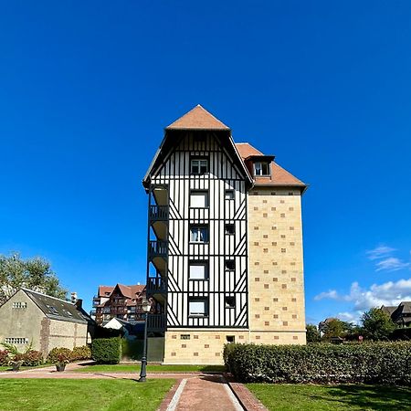 Studio En Rez De Jardin Deauville Centre Et Plage Экстерьер фото