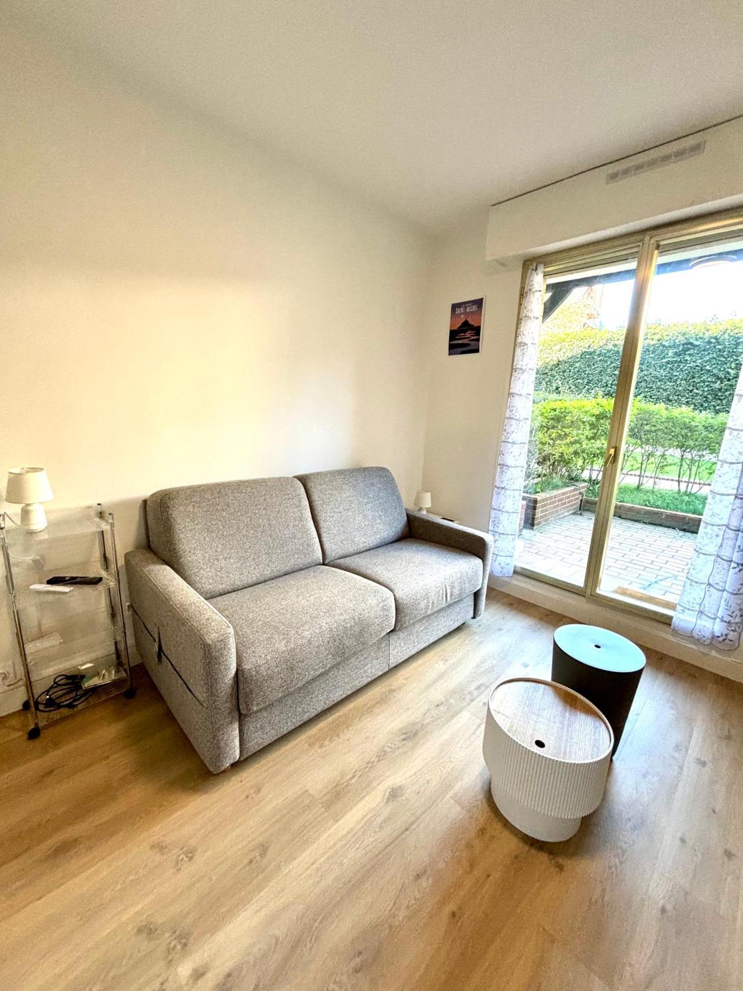 Studio En Rez De Jardin Deauville Centre Et Plage Экстерьер фото