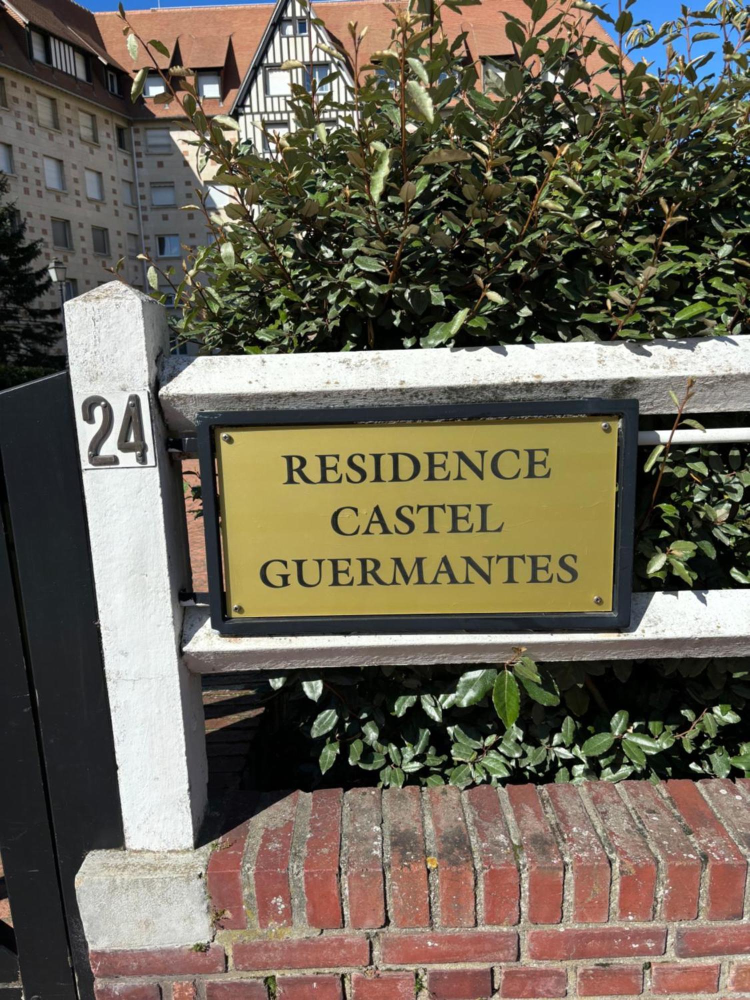 Studio En Rez De Jardin Deauville Centre Et Plage Экстерьер фото